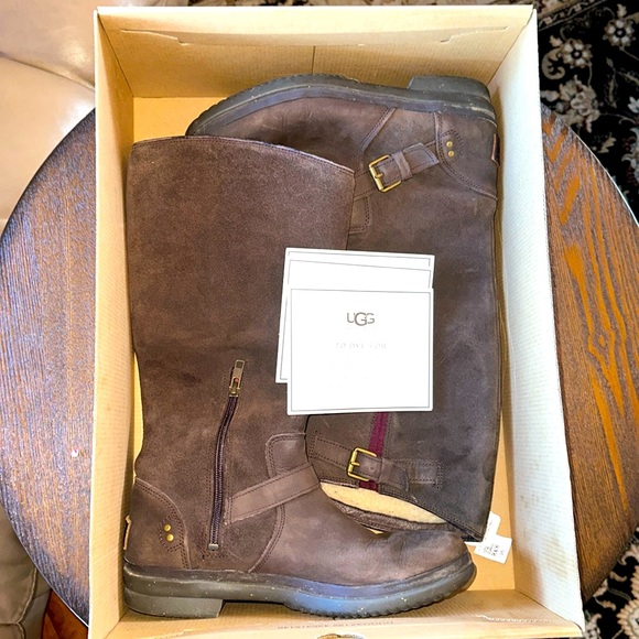 Women’s UGG Australia Boots.Size 8.5 Used once only fleece lined. - Picture 1 of 13